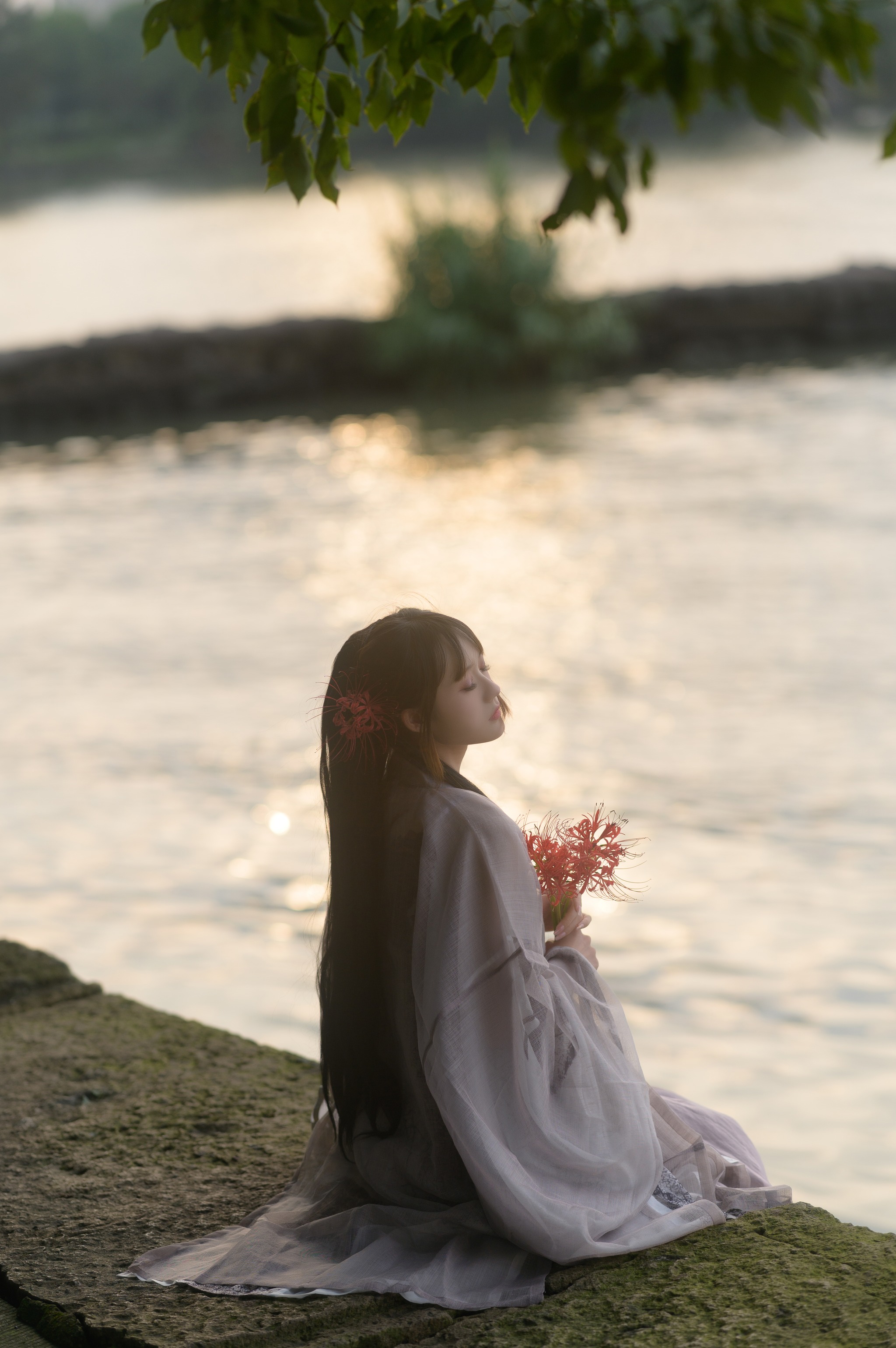 图片[1]-兔子Zzz不吃胡萝卜 – NO.132 暮空照水 [31P]-XikXak